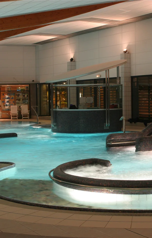 Accès Spa illimité +Soin visage comblant Acide Hyaluronique Thalgo – 60mn