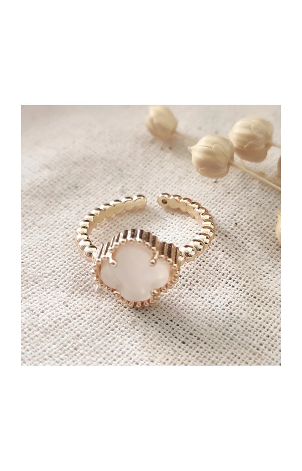 Bague réglable trèfle – Laiton plaqué or & nacre blanche