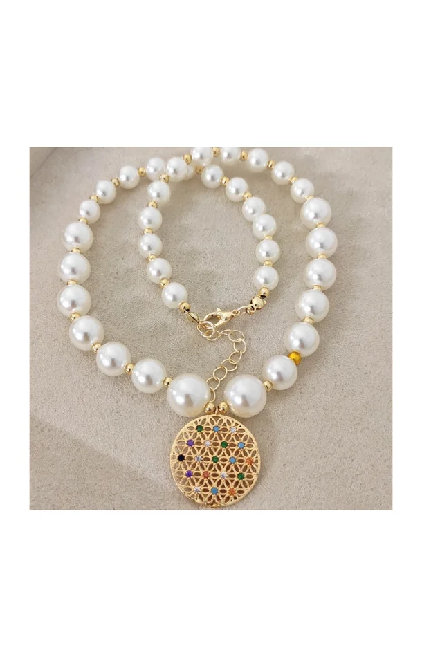 Collier fleur de vie – Laiton plaqué or, perles & zircon