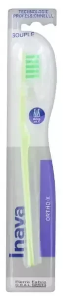 Inava Brosse à Dents Ortho X Souple – Couleur Vert